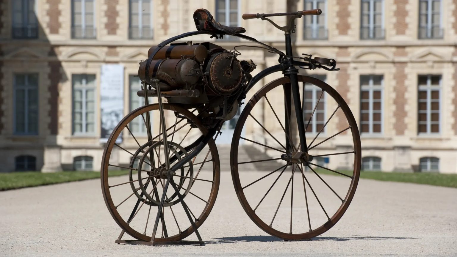 the oldest motorcycle in the world