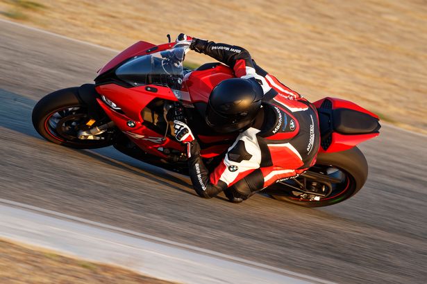 BMW S1000RR review: The latest version of the super superbike is, well,  quite superb - Fraser Addecott - Mirror Online