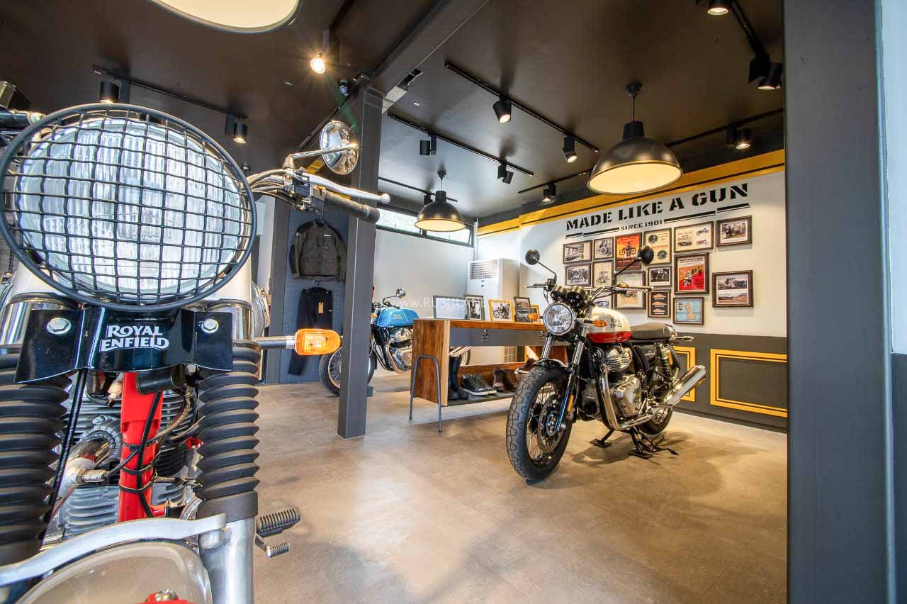 cvs royal enfield service center