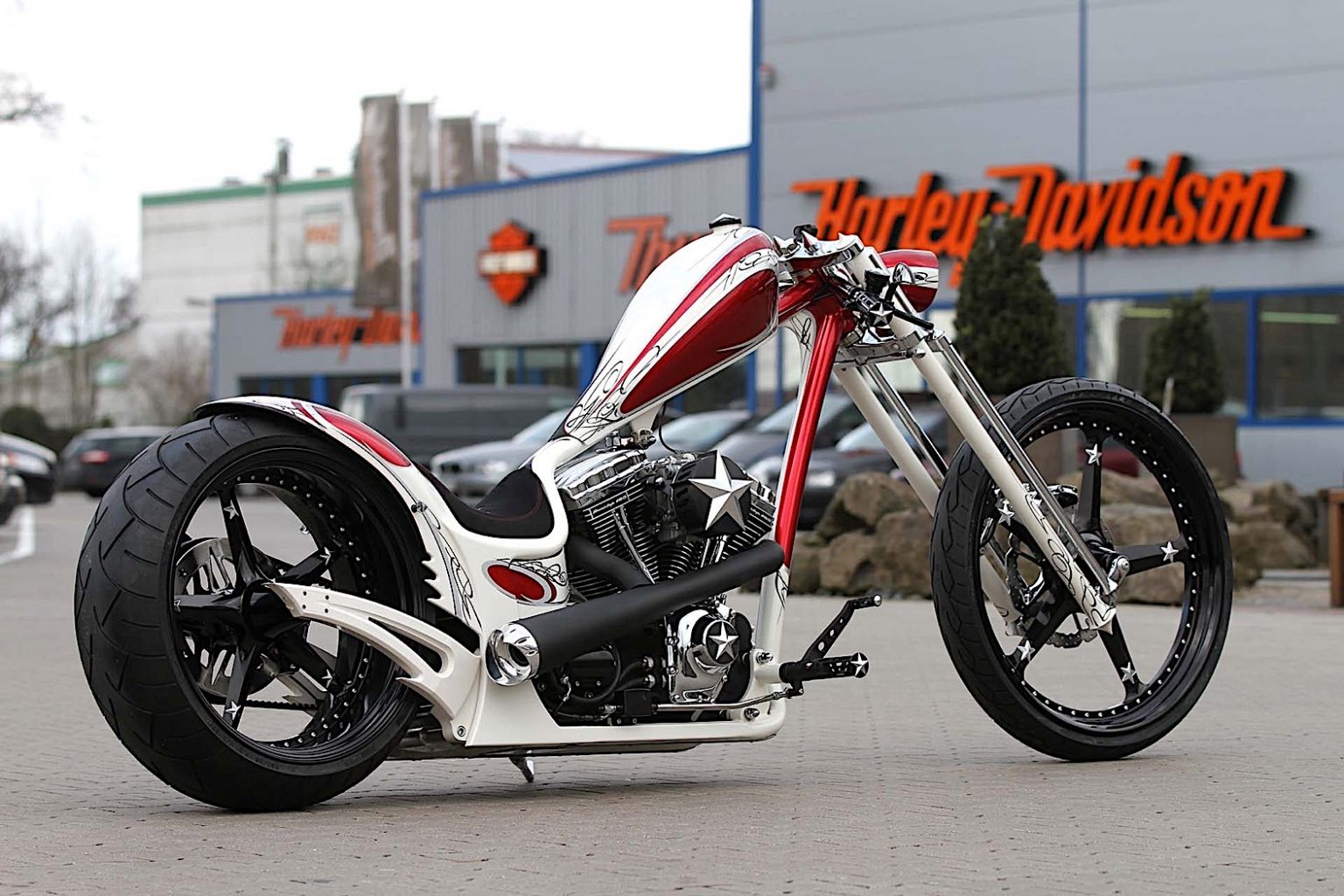 Harley-Davidson Radical Over 26 Is All About the Massive 26-Inch Front ...