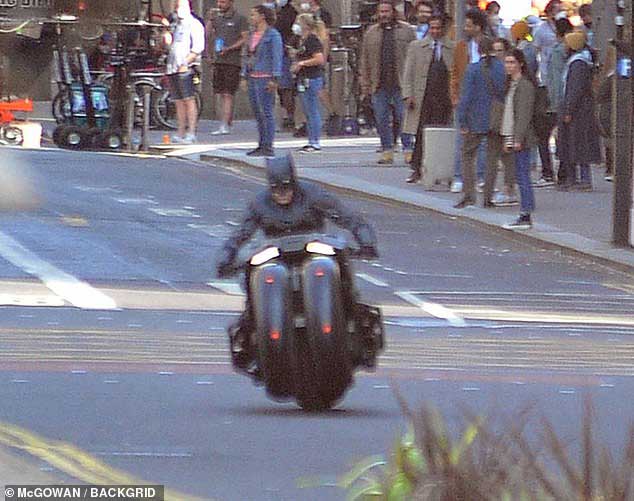 Batman's new bat-bike revealed in 'The Batman' set photos